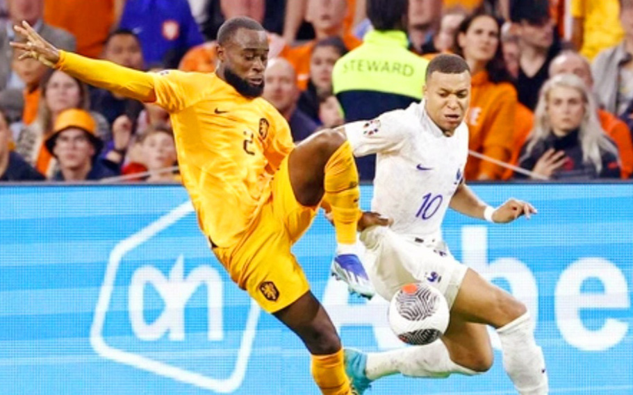 Hậu vệ Phan Tuấn Tài được hâm mộ ở buổi trải nghiệm xem Euro 2024 trên TV360- Ảnh 3. Bản quyền EURO 2024 tại Việt Nam đã có chủ