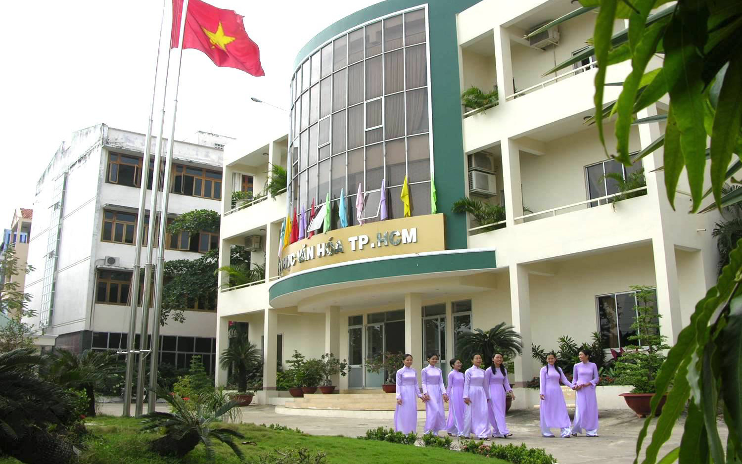 Vì sao Trường đại học Quốc tế - Đại học Quốc gia TP.HCM chưa có hiệu trưởng?- Ảnh 2. Giảng viên kêu bị nợ lương, Trường đại học Văn hóa TP.HCM nói gì?