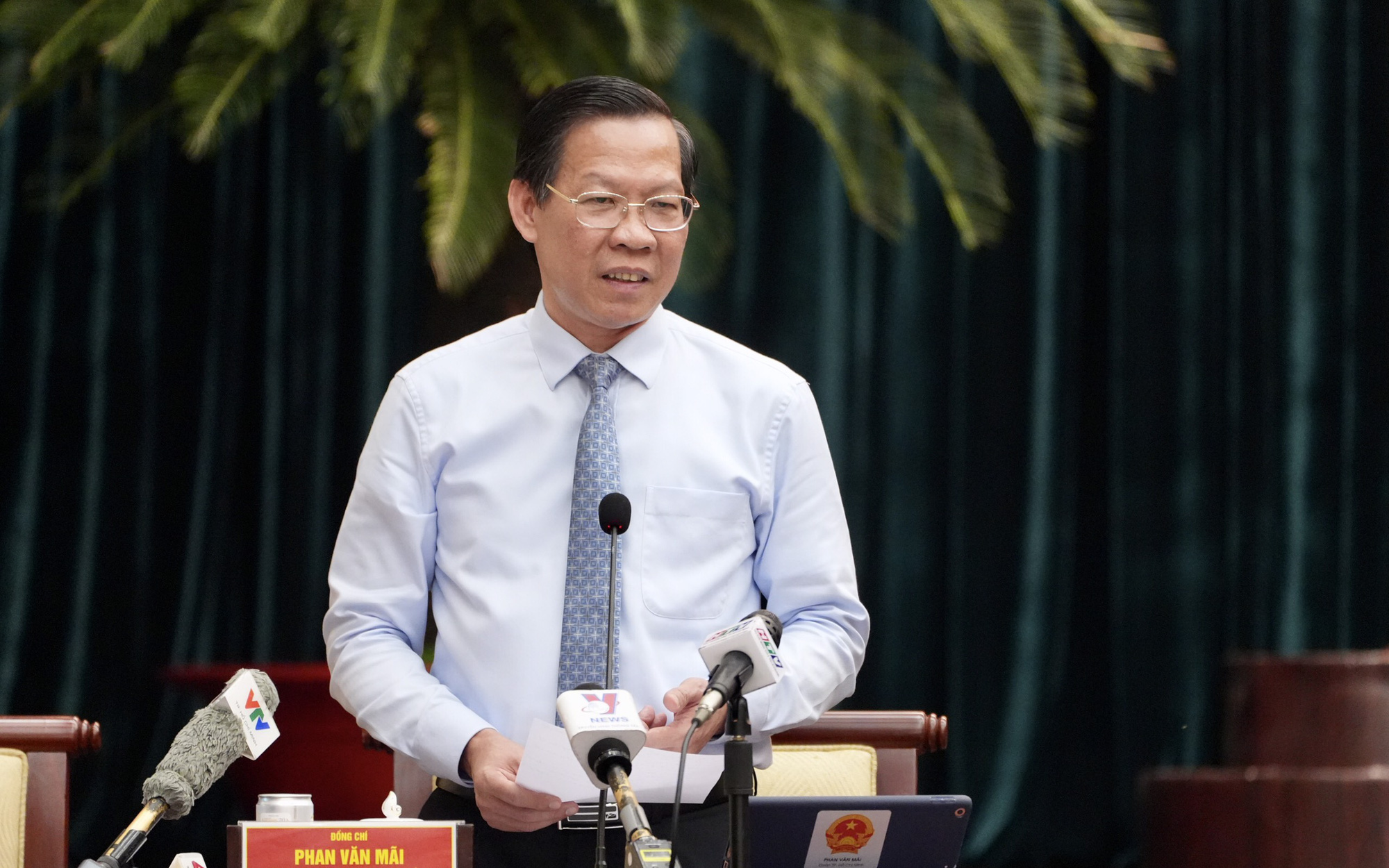 Bình Phước sẽ bổ sung chính sách khuyến khích, ưu đãi hỗ trợ đầu tư- Ảnh 3. Đại biểu chất vấn