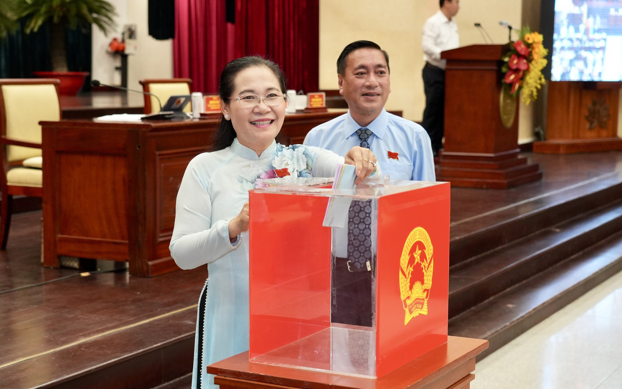Chủ tịch HĐND TP.HCM: Đảm bảo bình ổn giá các mặt hàng tiêu dùng- Ảnh 2. Chủ tịch HĐND TP.HCM và Tư lệnh Bộ Tư lệnh TP.HCM có phiếu tín nhiệm cao nhiều nhất