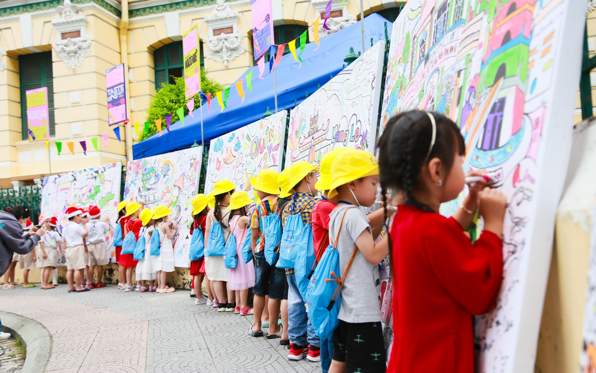 Nghe nhạc, xem xiếc, vẽ tranh tại Saigon Urban Street Fest