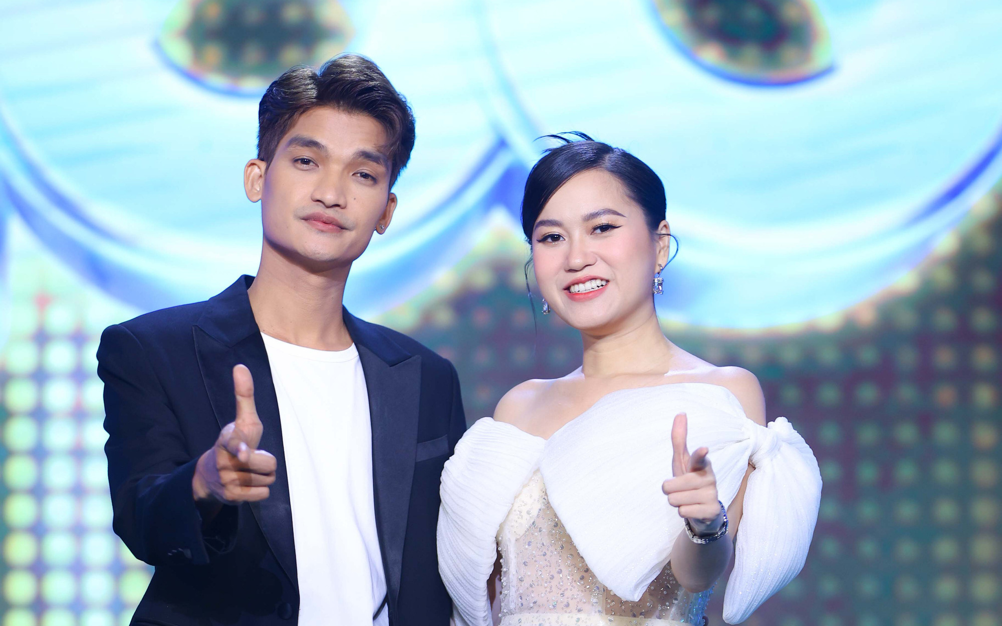 Lâm Vỹ Dạ, Mạc Văn Khoa "cầm trịch" game show mới mang tên ‘100%’