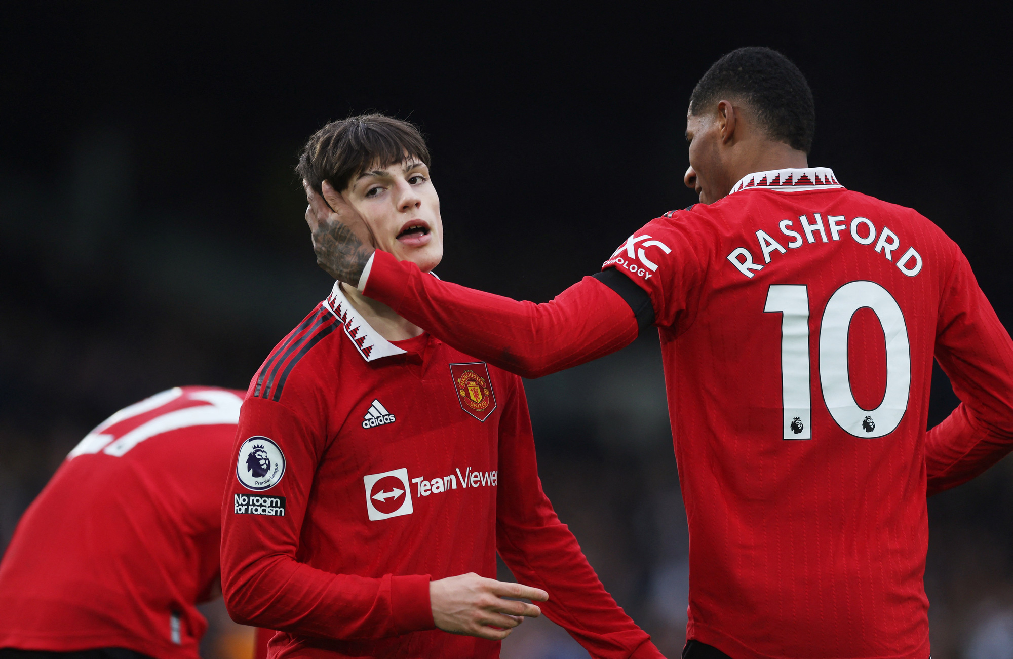 Bùng nổ 10 phút cuối, Man United hạ Leeds - Ảnh 1. Bùng nổ 10 phút cuối, Man United hạ Leeds - Ảnh 1.