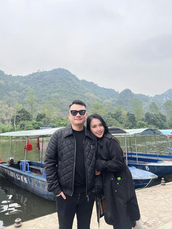 Ảnh vui sao Việt 17-2: Lan Phương hóa thiếu nữ bên hoa huệ - Ảnh 7. Ảnh vui sao Việt 17-2: Lan Phương hóa thiếu nữ bên hoa huệ - Ảnh 7.
