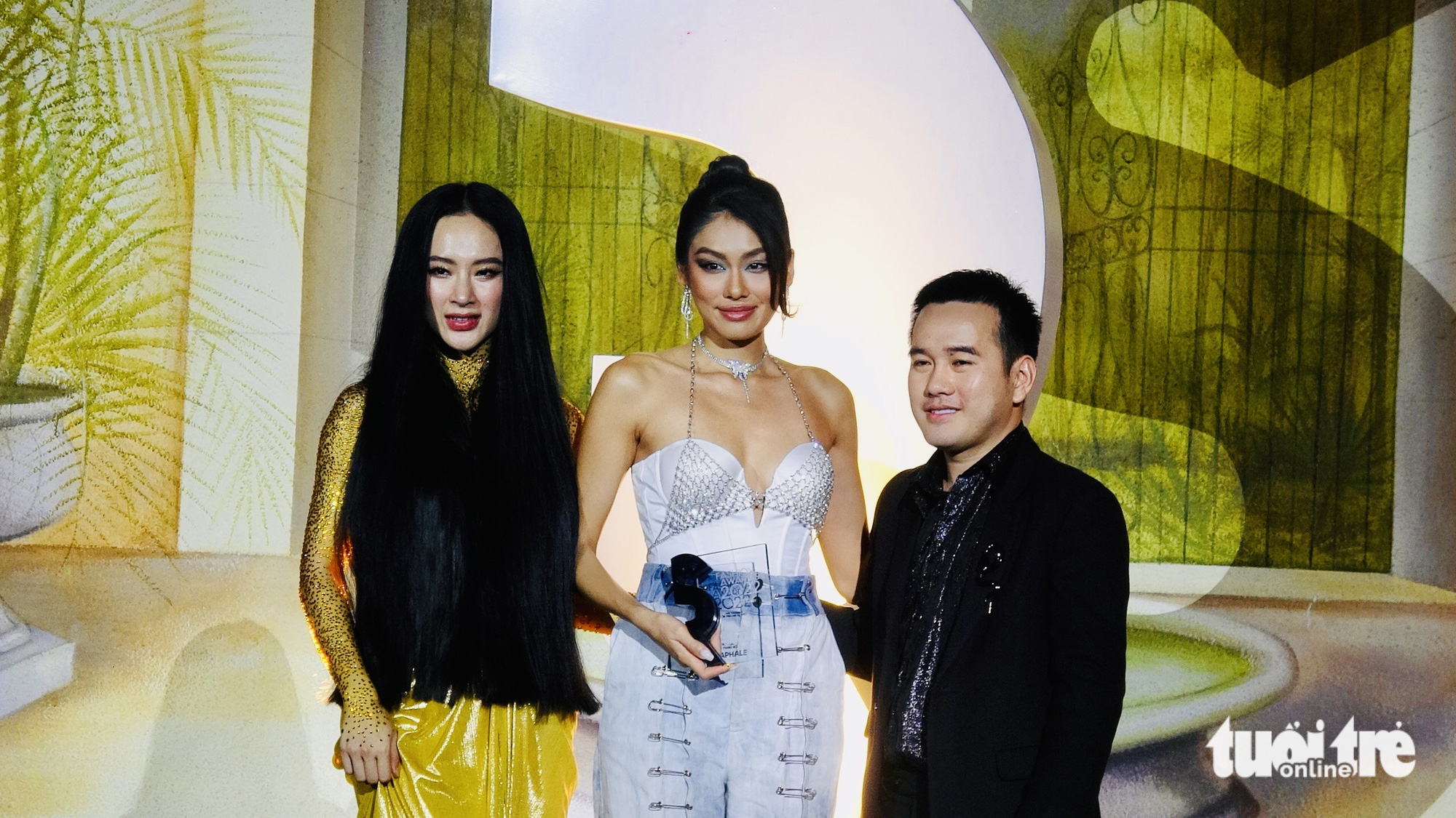 Á hậu Thảo Nhi Lê, nhà thiết kế Phan Đăng Hoàng được vinh danh tại SR Fashion Awards 2022 - Ảnh 1.