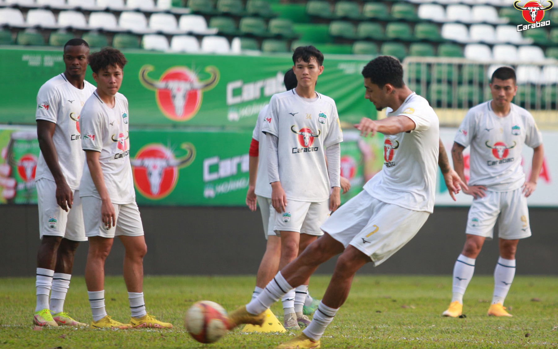 Hoàng Anh Gia Lai kiện VPF ra tòa