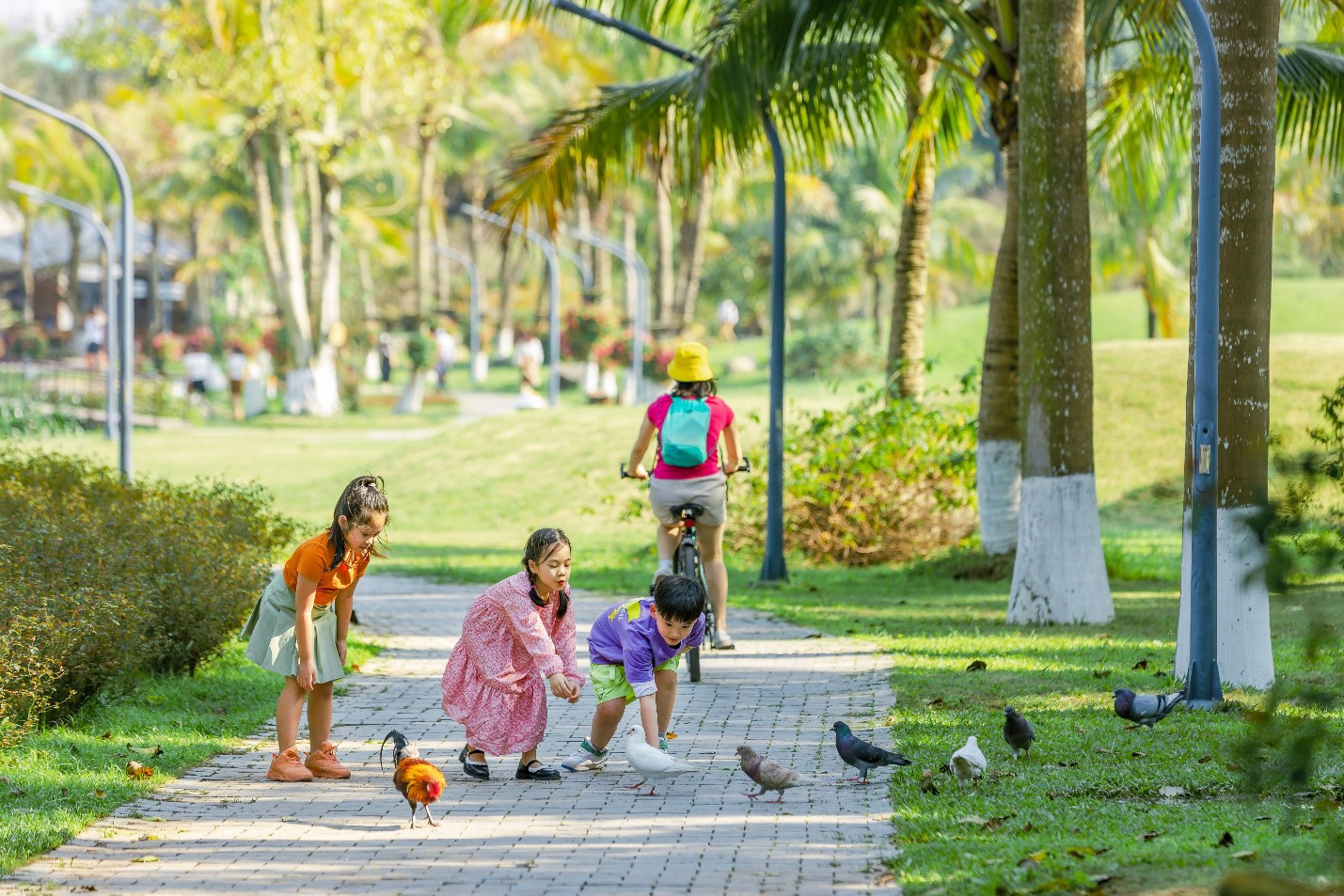 Ecopark đạt giải thưởng khu đô thị bền vững xuất sắc nhất châu Á - Ảnh 5. Môi trường sống tại Ecopark cho trẻ được tự do khám phá để phát triển mọi mặt