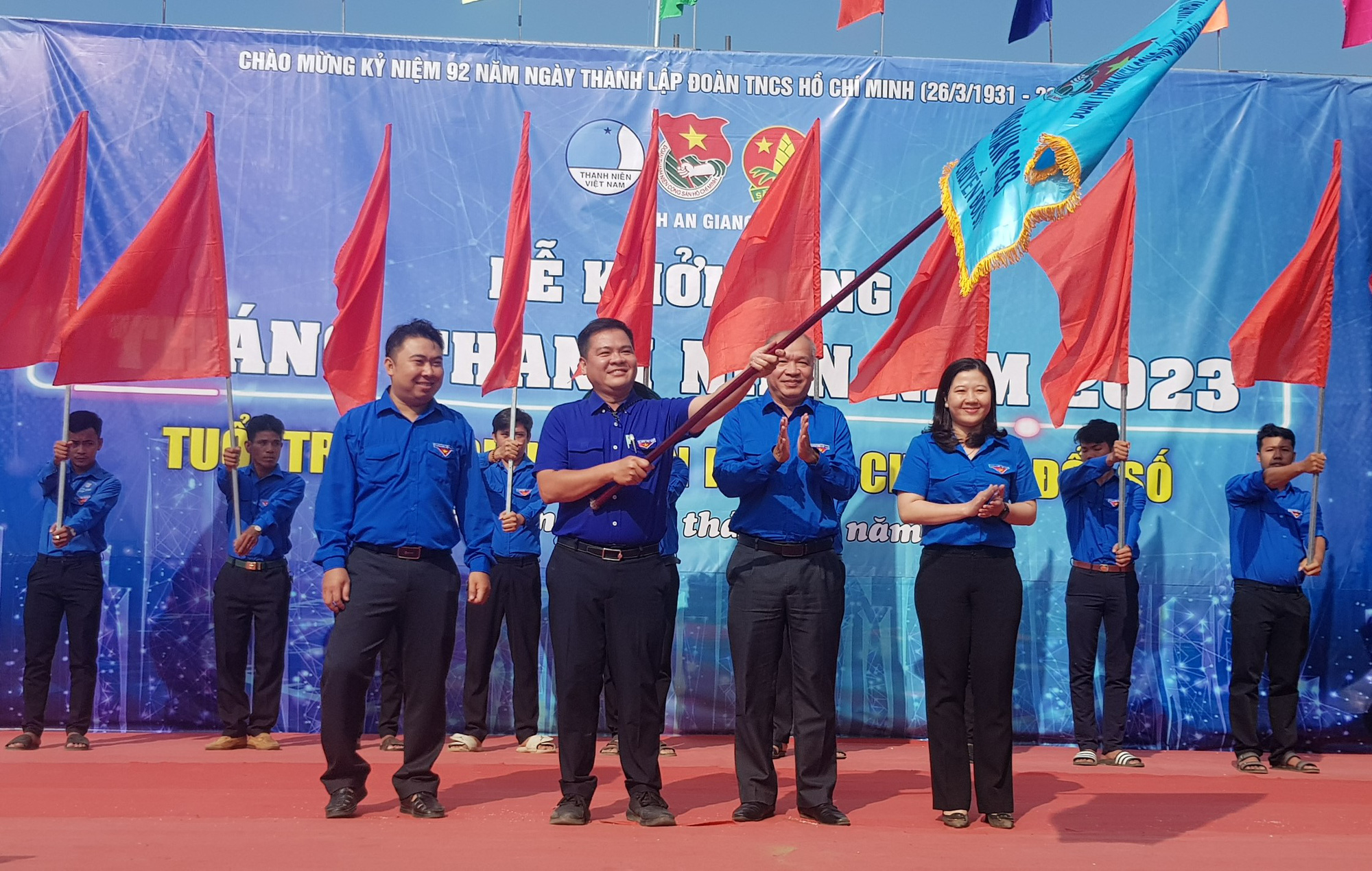 Khởi động Tháng thanh niên 2023 với chủ đề 'Tuổi trẻ tiên phong chuyển đổi số' 2 doan 16773855772081566330250 Khởi động Tháng thanh niên 2023 với chủ đề 'Tuổi trẻ tiên phong chuyển đổi số'