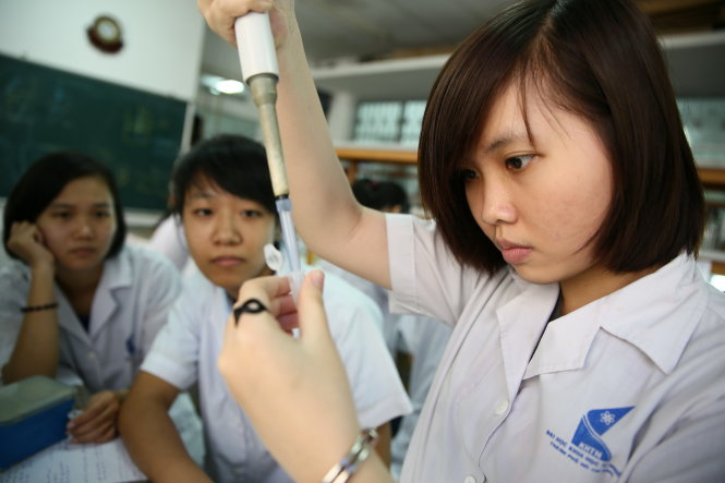 Bộ Chính trị: Đưa Việt Nam vào tốp đầu châu Á về công nghệ sinh học - Ảnh 1.