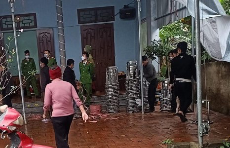 Vợ chết, chồng bị thương nặng bất thường tại nhà riêng - Ảnh 1. Vợ chết, chồng bị thương nặng bất thường tại nhà riêng - Ảnh 1.