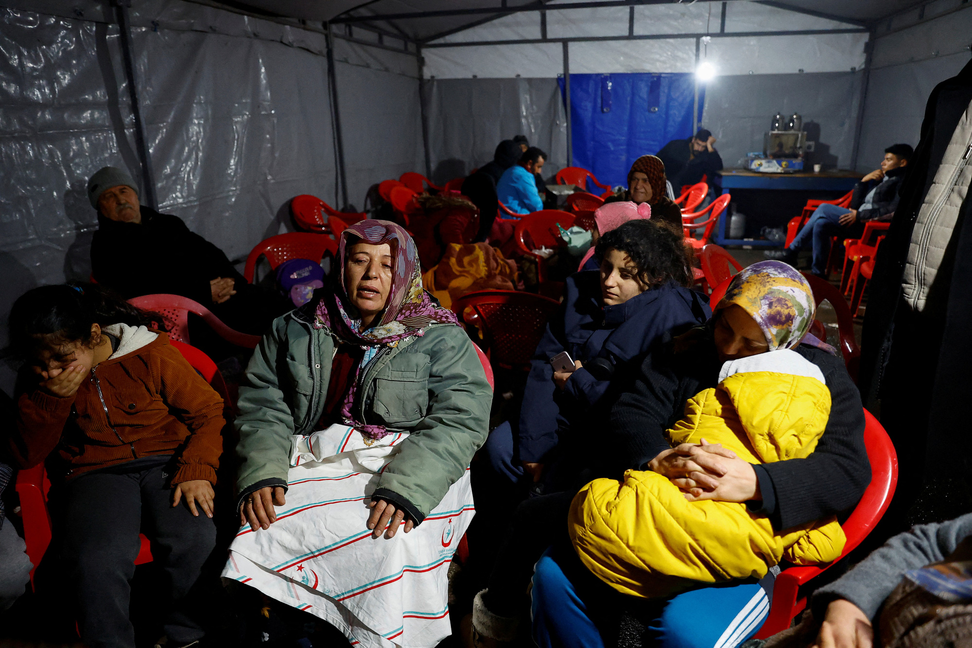 Động đất ở Thổ Nhĩ Kỳ: Không có người cứu các nạn nhân