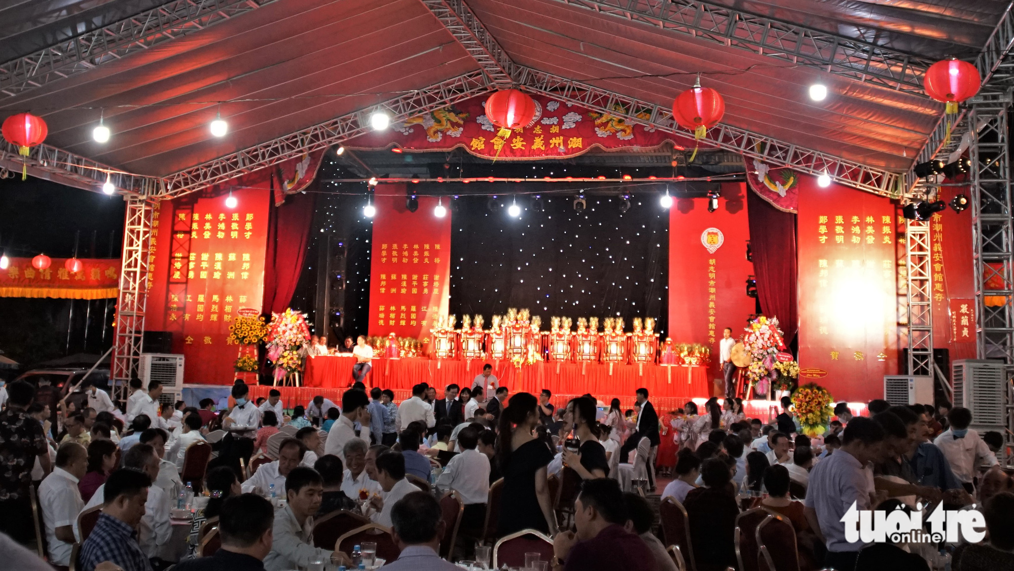 Đấu thỉnh đèn lộc của người Hoa ở TP.HCM góp thêm sinh khí mùa lễ hội - Ảnh 12.