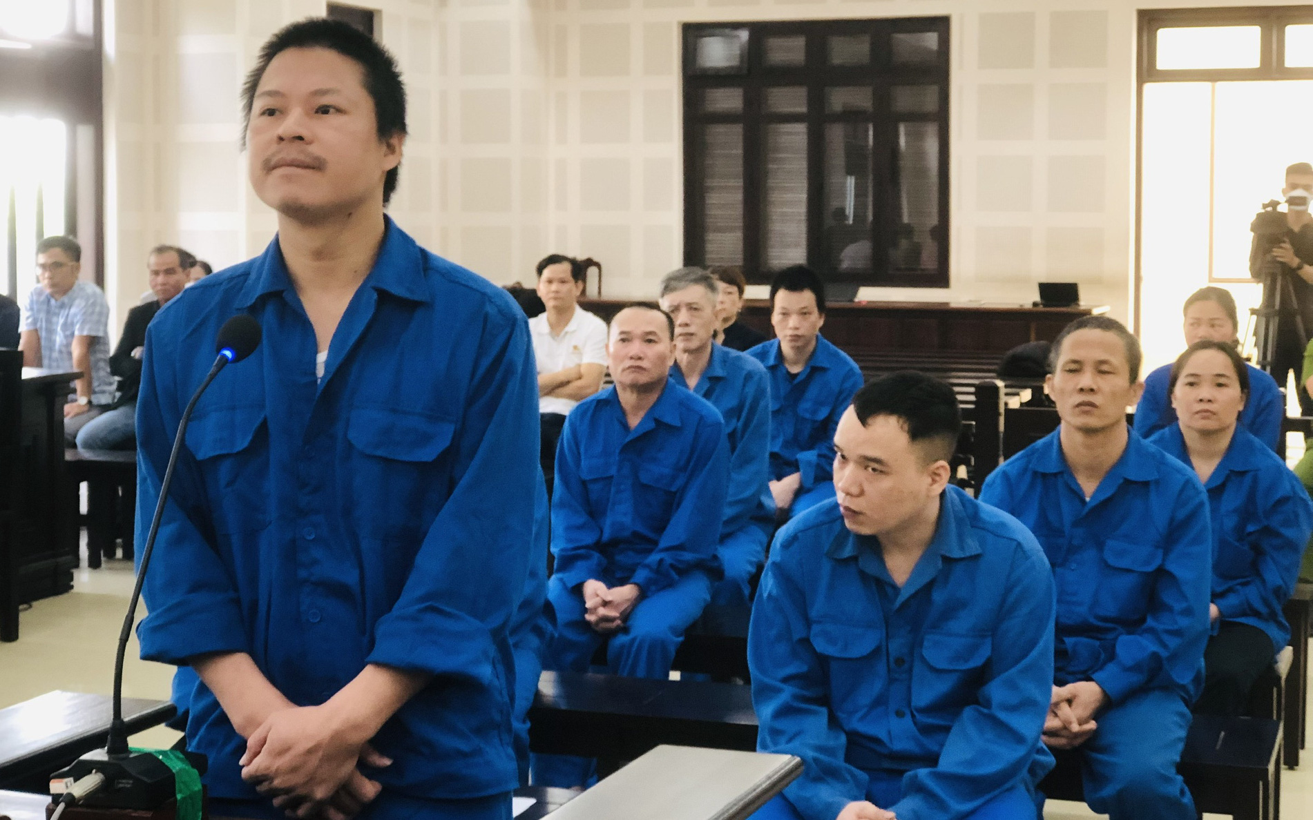 Những vụ lừa đảo như phim - Ảnh 3.