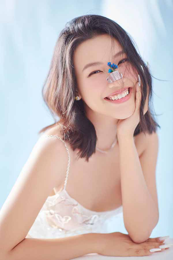 Ảnh vui sao Việt 16-3: Bố con Ông Cao Thắng trốn Đông Nhi đi bơi - Ảnh 7. Ảnh vui sao Việt 16-3: Bố con Ông Cao Thắng trốn Đông Nhi đi bơi - Ảnh 7.