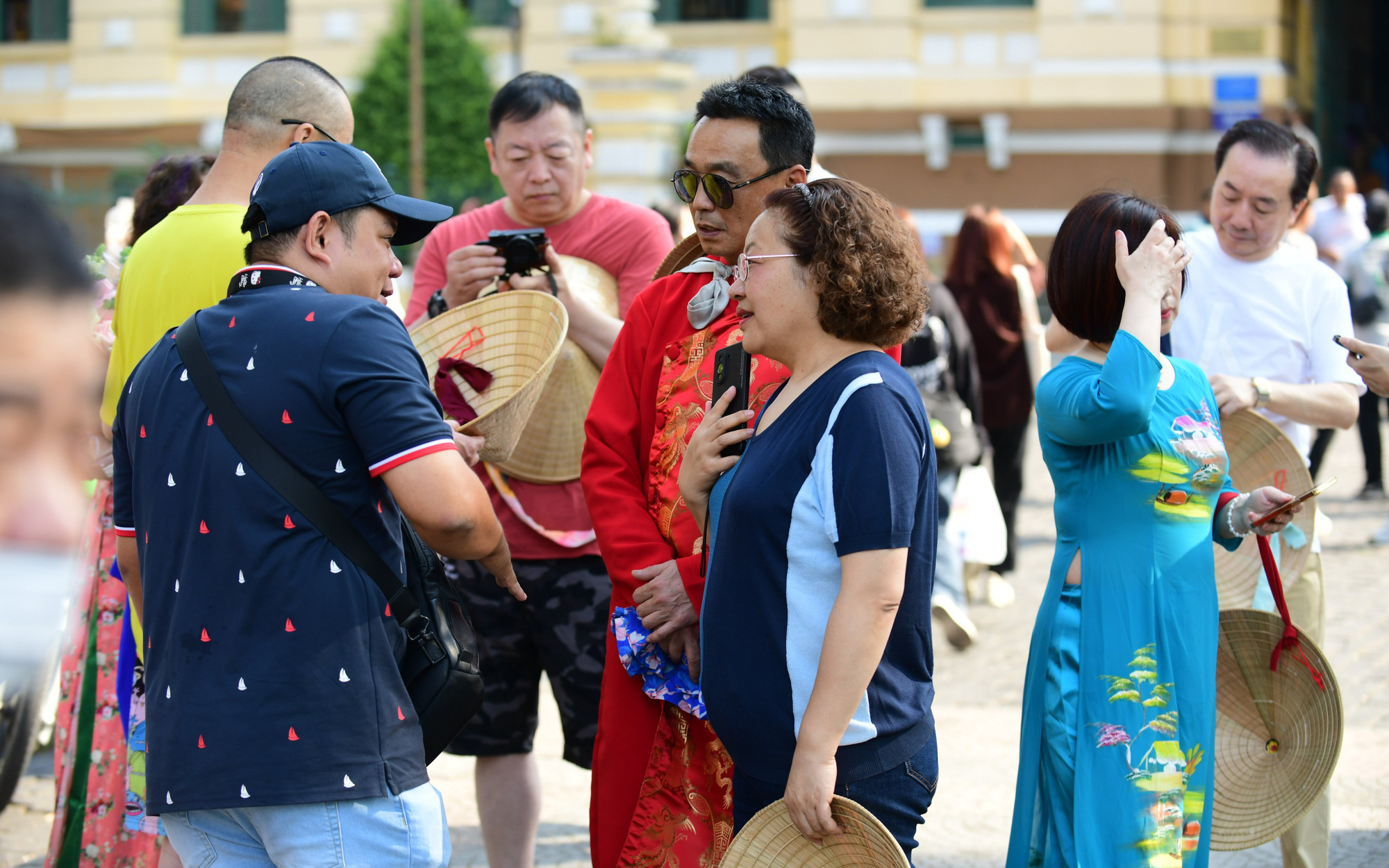 中國遊客返回胡志明市