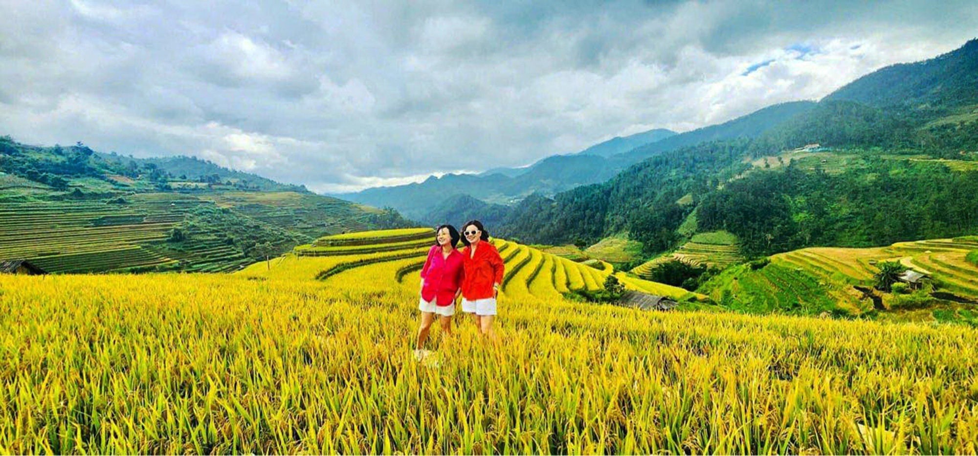 Khi ta chạm ngõ bốn mươi - Ảnh 1. Là phụ nữ nên vui khỏe mỗi ngày - Ảnh: T.PHƯƠNG