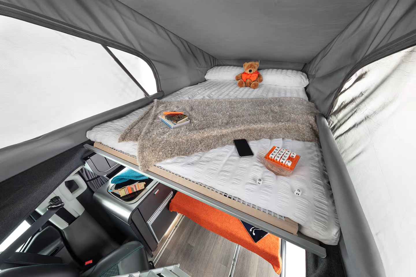 Mobile home from Ford Transit: Looks normal outside, full of surprises inside - Photo 11. Mobile home from Ford Transit: Looks normal outside, full of surprises inside - Photo 11.