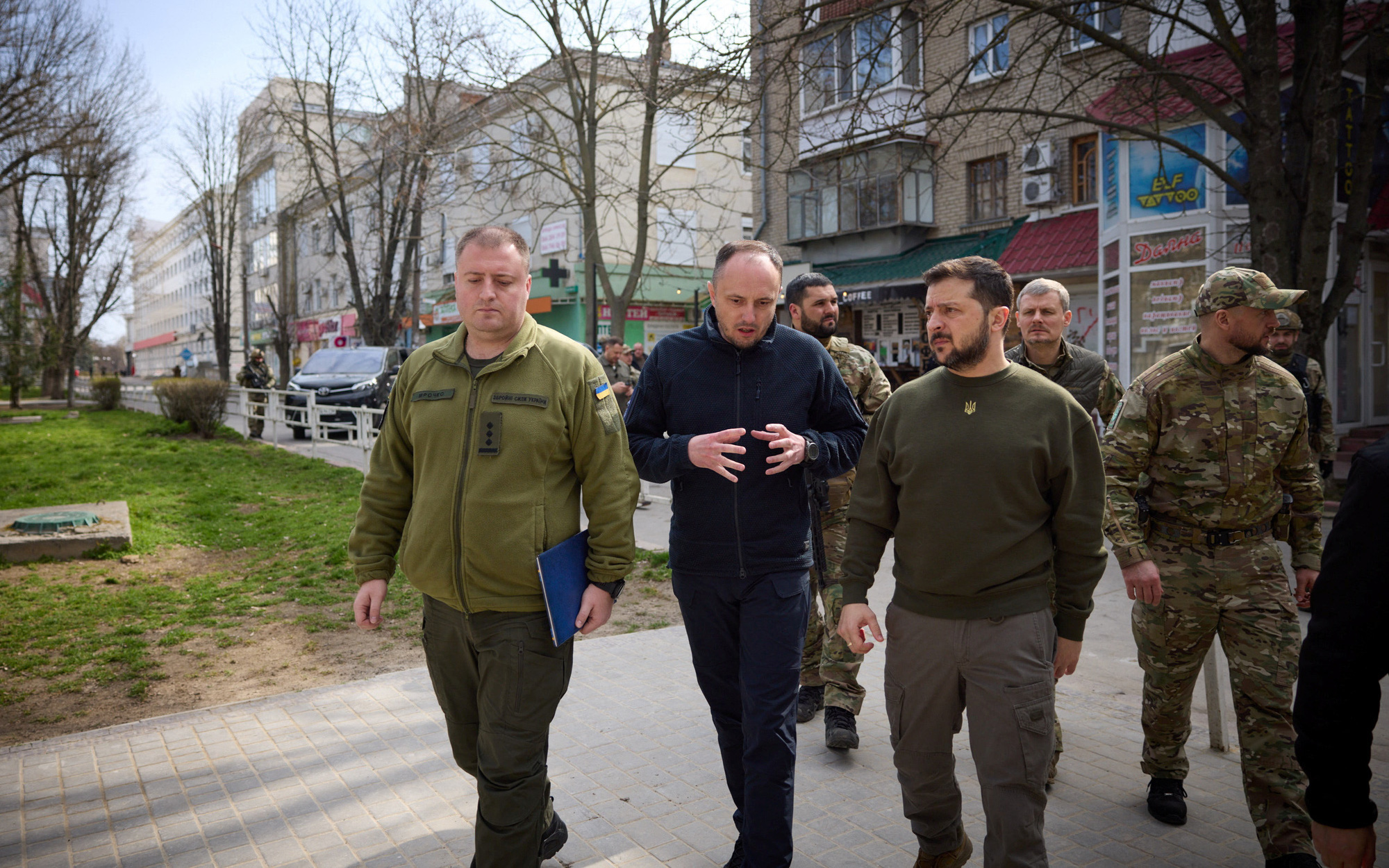 Tổng thống Ukraine thăm Kherson: 
