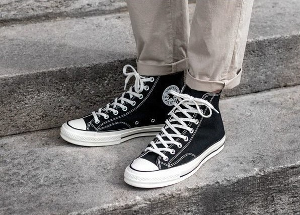 Dòng giày All Star kinh điển với biểu tượng ngôi sao của Converse là &quot;tường thành&quot; trong địa hạt sneaker