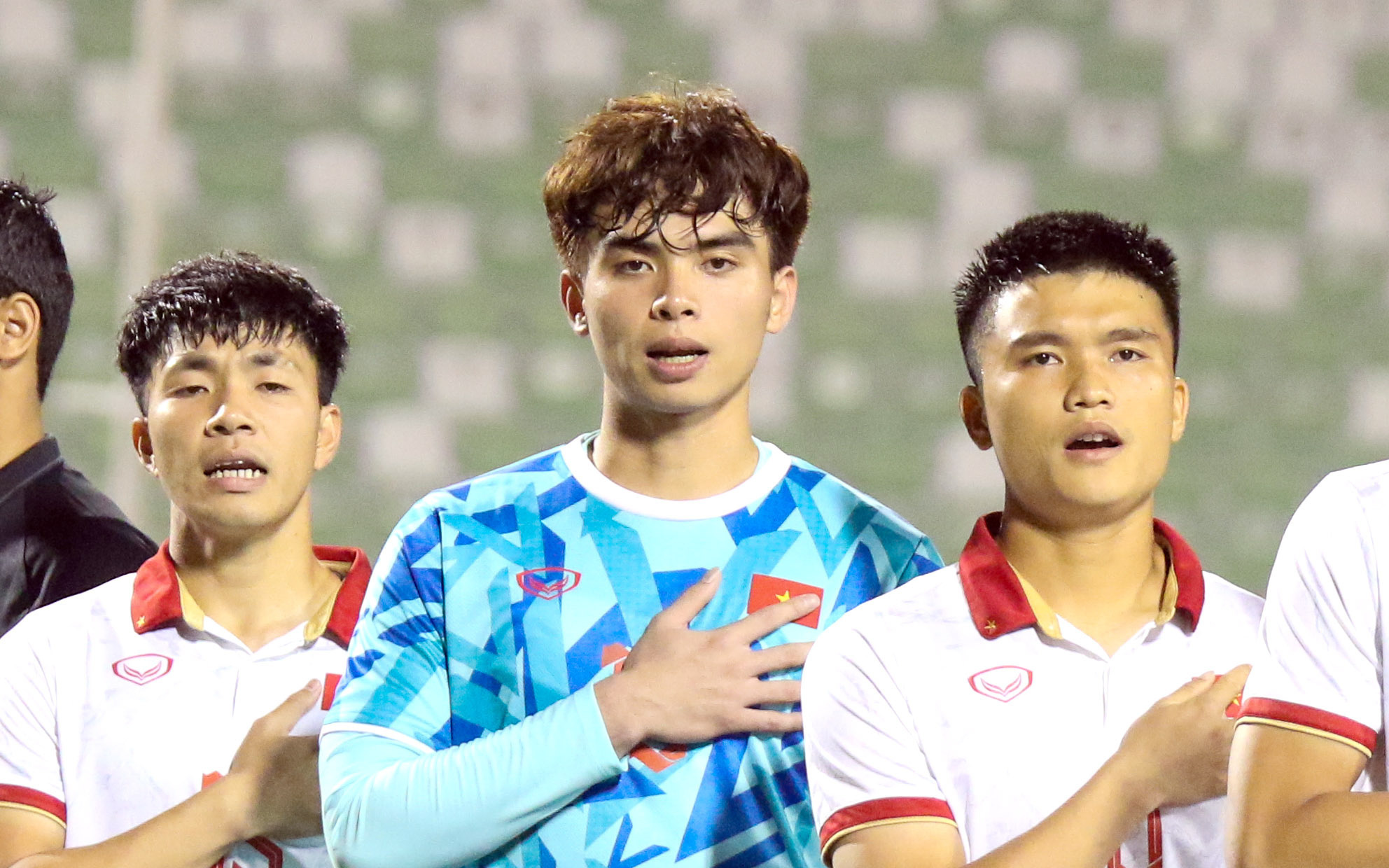 Thủ môn U23 Việt Nam nhập viện giữa trận gặp U23 UAE