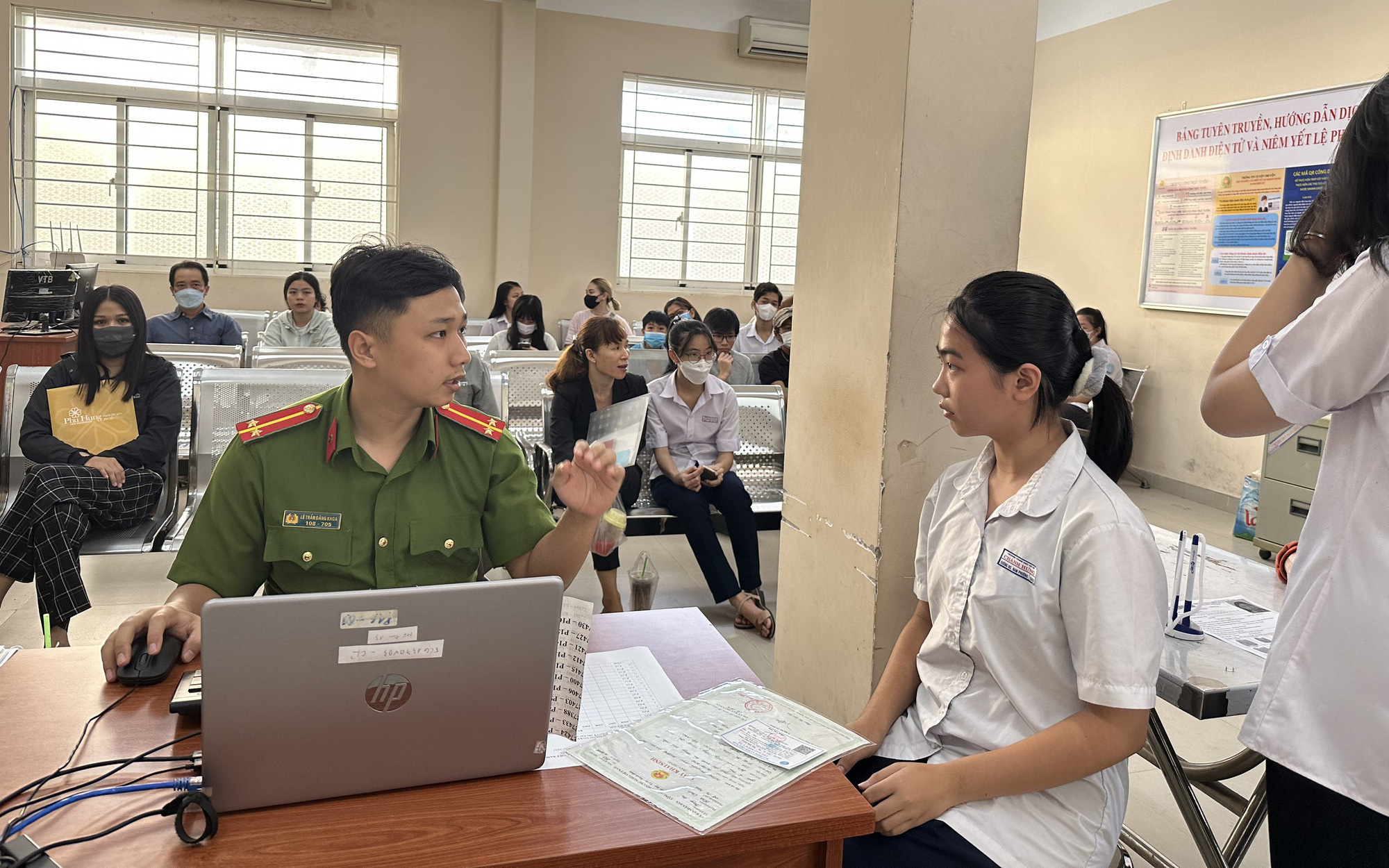 TP.HCM cấp căn cước công dân cho học sinh cả ngày lẫn đêm