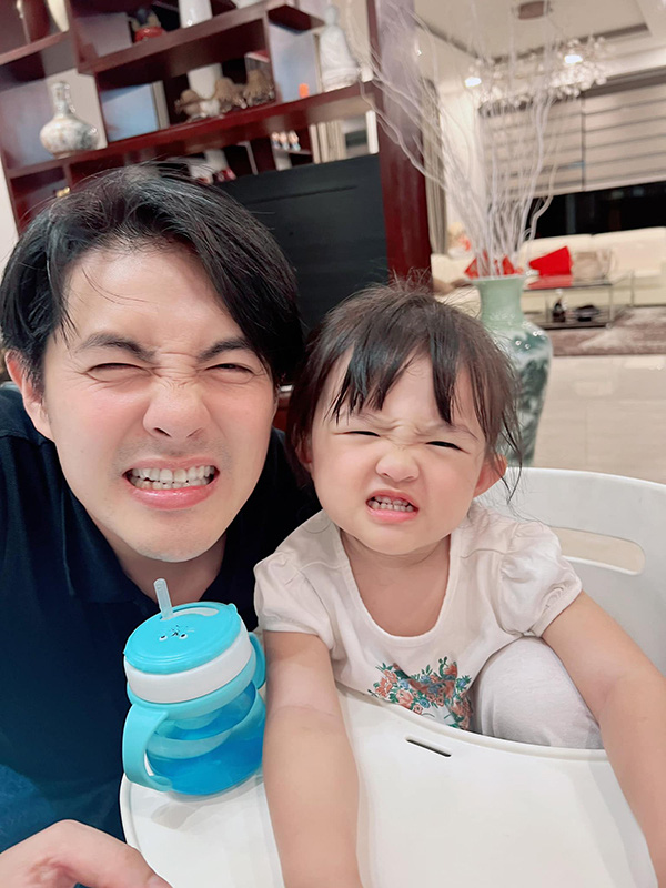 Ảnh vui sao Việt 26-3: Bố con Ông Cao Thắng tấu hề - Ảnh 1. Ảnh vui sao Việt 26-3: Bố con Ông Cao Thắng tấu hề - Ảnh 1.