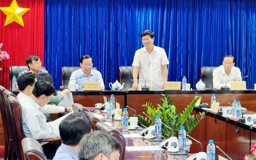 Chủ tịch 4 tỉnh Đông Nam Bộ gặp