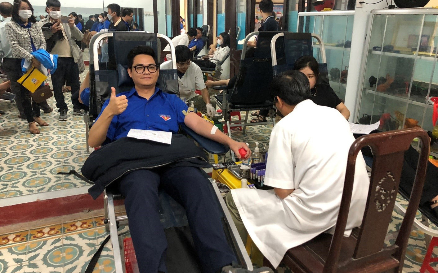 Đoàn viên Công ty Thủy điện Quảng Trị tham gia hưởng ứng ‘Tháng Thanh niên"