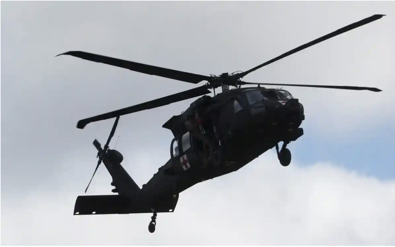 Hai trực thăng quân sự của Mỹ rơi khi tập luyện, 9 người chết