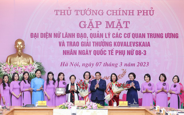 19 cán bộ nữ tham gia Ban Chấp hành Trung ương, trao quyền lớn hơn cho phụ nữ