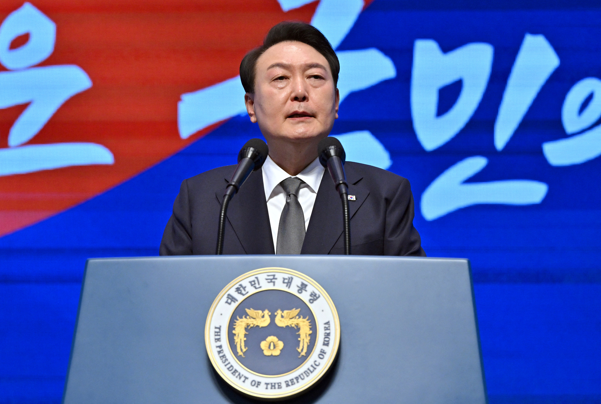 韓国の大統領が米国を訪問しようとしています。 金正恩の妹が宣戦布告に対して警告する - 写真 1.
