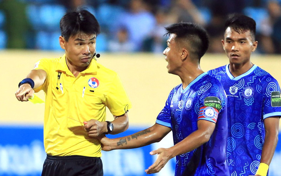 Trọng tài Trương Hồng Vũ không được làm nhiệm vụ ở vòng 6 V-League