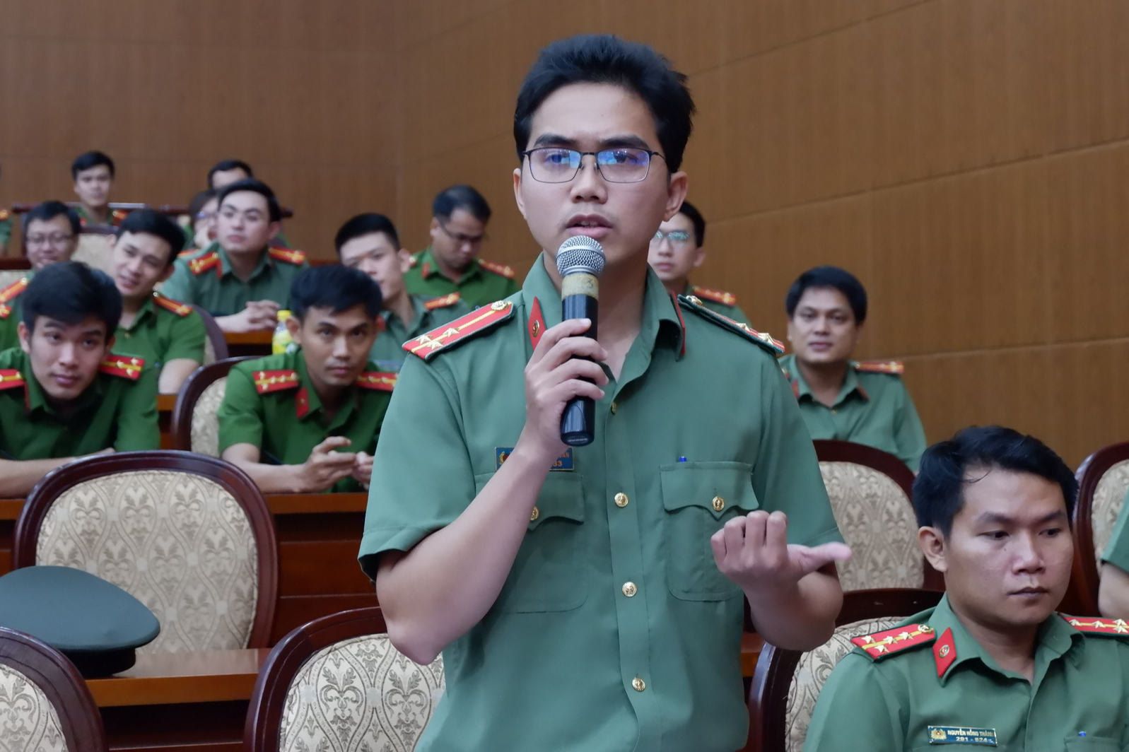 Chiến sĩ Công an TP.HCM tiên phong chuyển đổi số - Ảnh 2. Chiến sĩ Công an TP.HCM tiên phong chuyển đổi số - Ảnh 2.