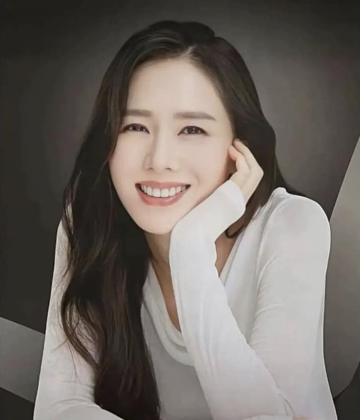 Sự nghiệp ấn tượng của Son Ye Jin: Tam đại ảnh hậu trẻ nhất Hàn Quốc - Ảnh 1. Sự nghiệp ấn tượng của Son Ye Jin: Tam đại ảnh hậu trẻ nhất Hàn Quốc - Ảnh 1.