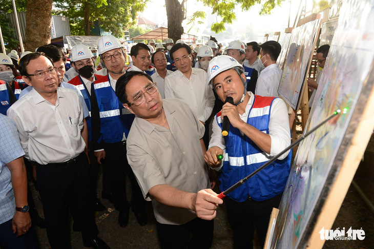 Trước đó, ngày 27-7-2022, Thủ tướng Phạm Minh Chính đã thị sát nhà ga tuyến metro số 1 Bến Thành - Suối Tiên - Ảnh: QUANG ĐỊNH