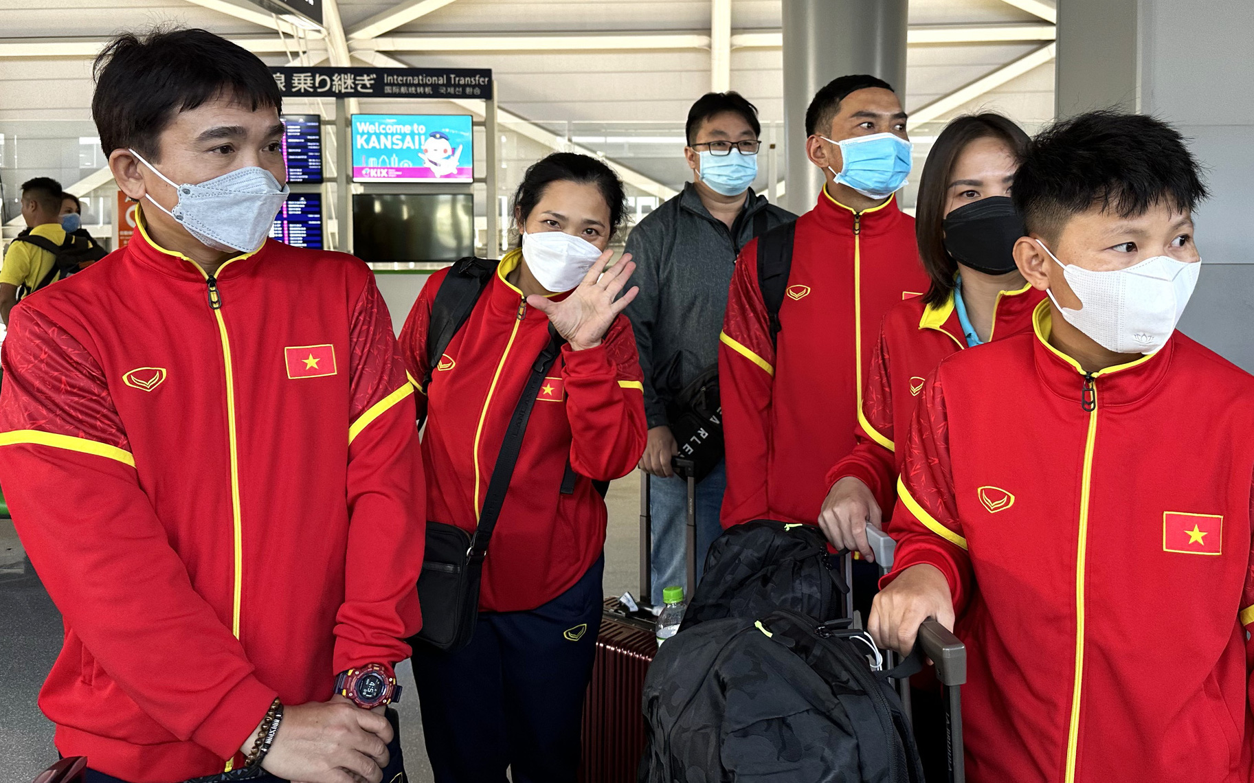 Tuyển nữ Việt Nam có mặt ở Nhật Bản để chuẩn bị cho SEA Games 32