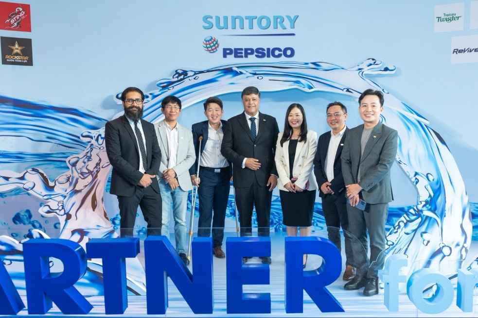 Suntory PepsiCo cùng các đối tác cam kết hướng đến phát triển bền vững - Ảnh 1. Suntory PepsiCo Việt Nam và các đối tác theo đuổi các cam kết hướng đến mục tiêu phát triển bền vững