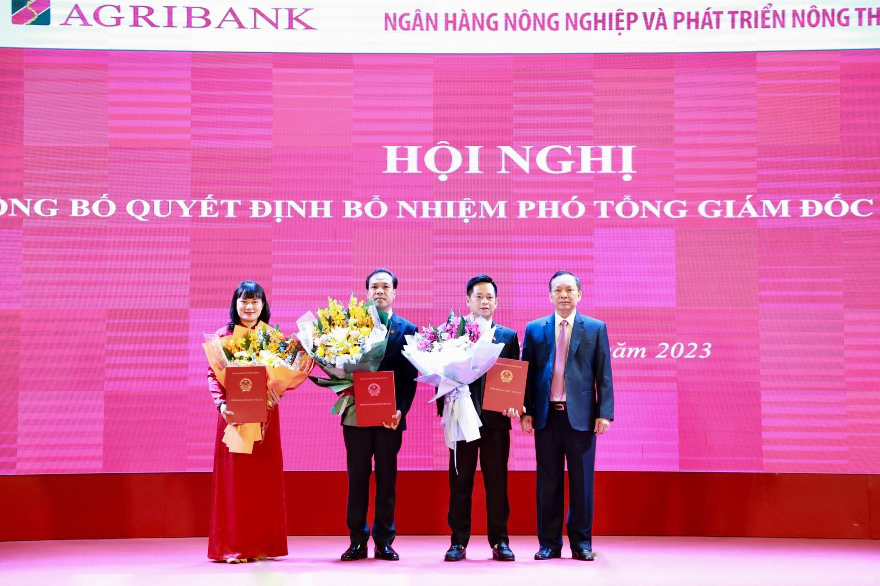 Agribank bổ nhiệm ba phó tổng giám đốc - Tuổi Trẻ Online