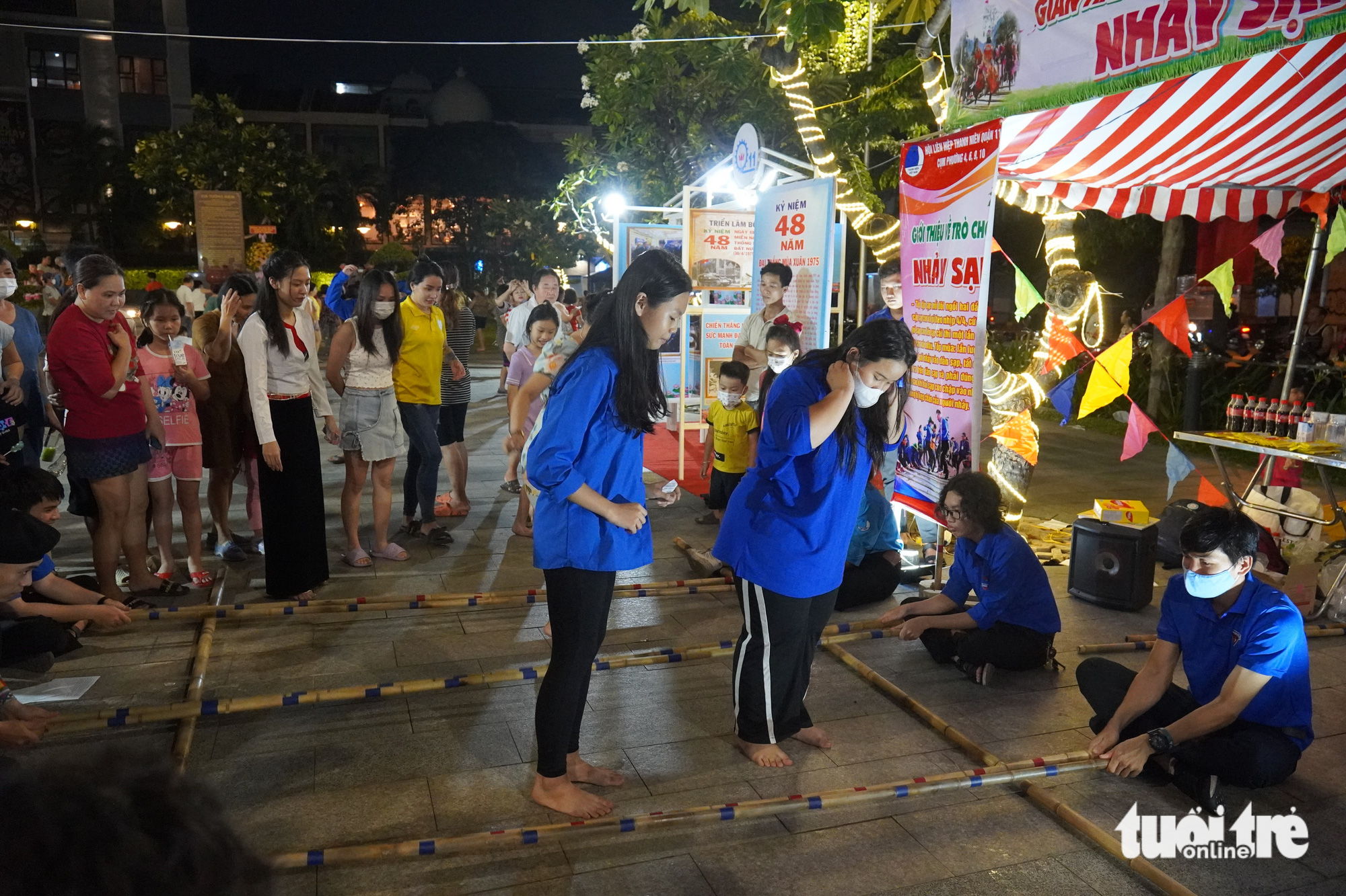 Ngày Văn hóa các dân tộc Việt Nam: thưởng thức múa gáo dừa Khmer, đàn tam thập lục... - Ảnh 3.