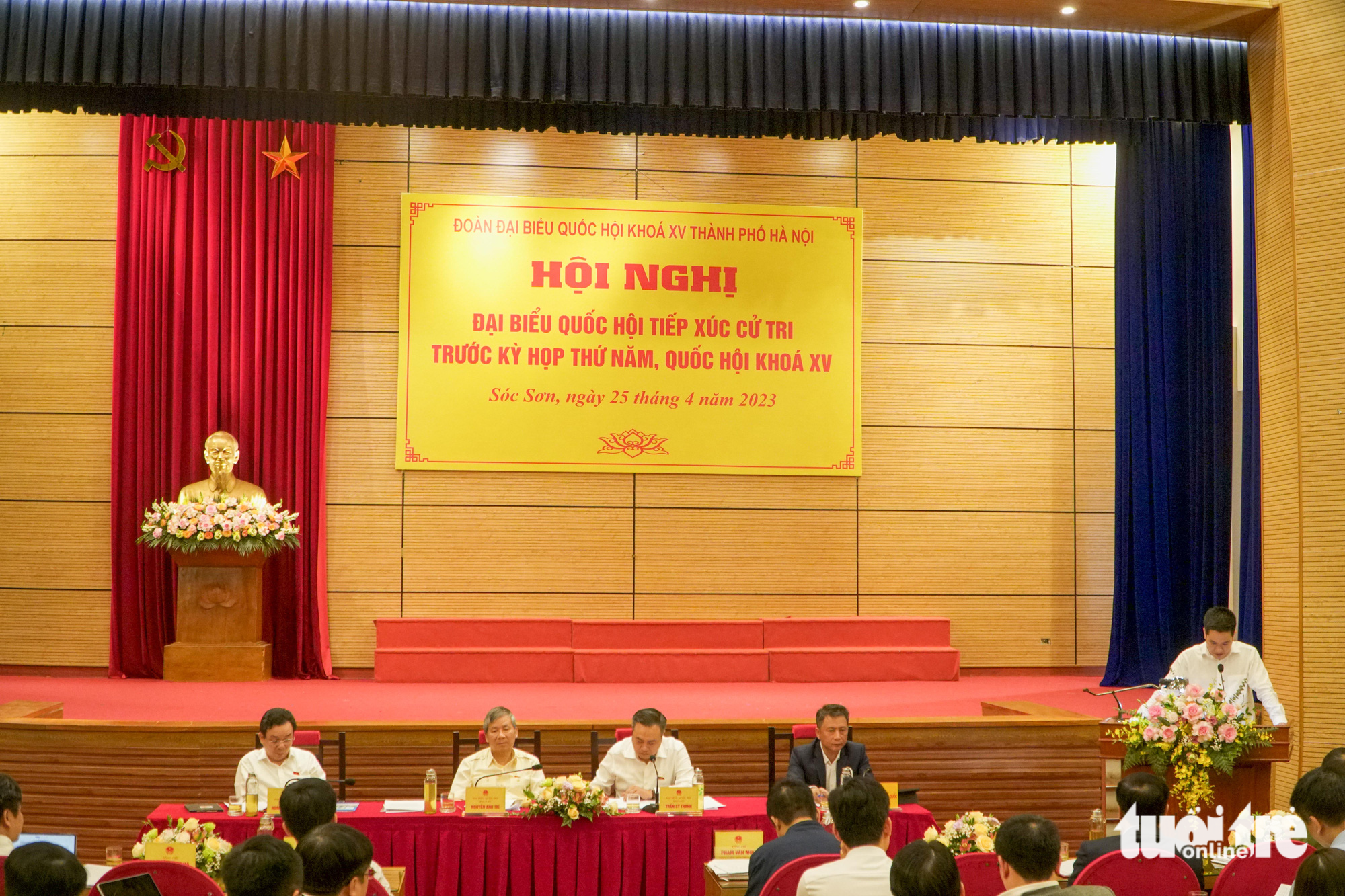 Chủ tịch Hà Nội: Điều chỉnh giá nước, ưu tiên 10m3 đầu tiên cho bà con nghèo - Ảnh 1.