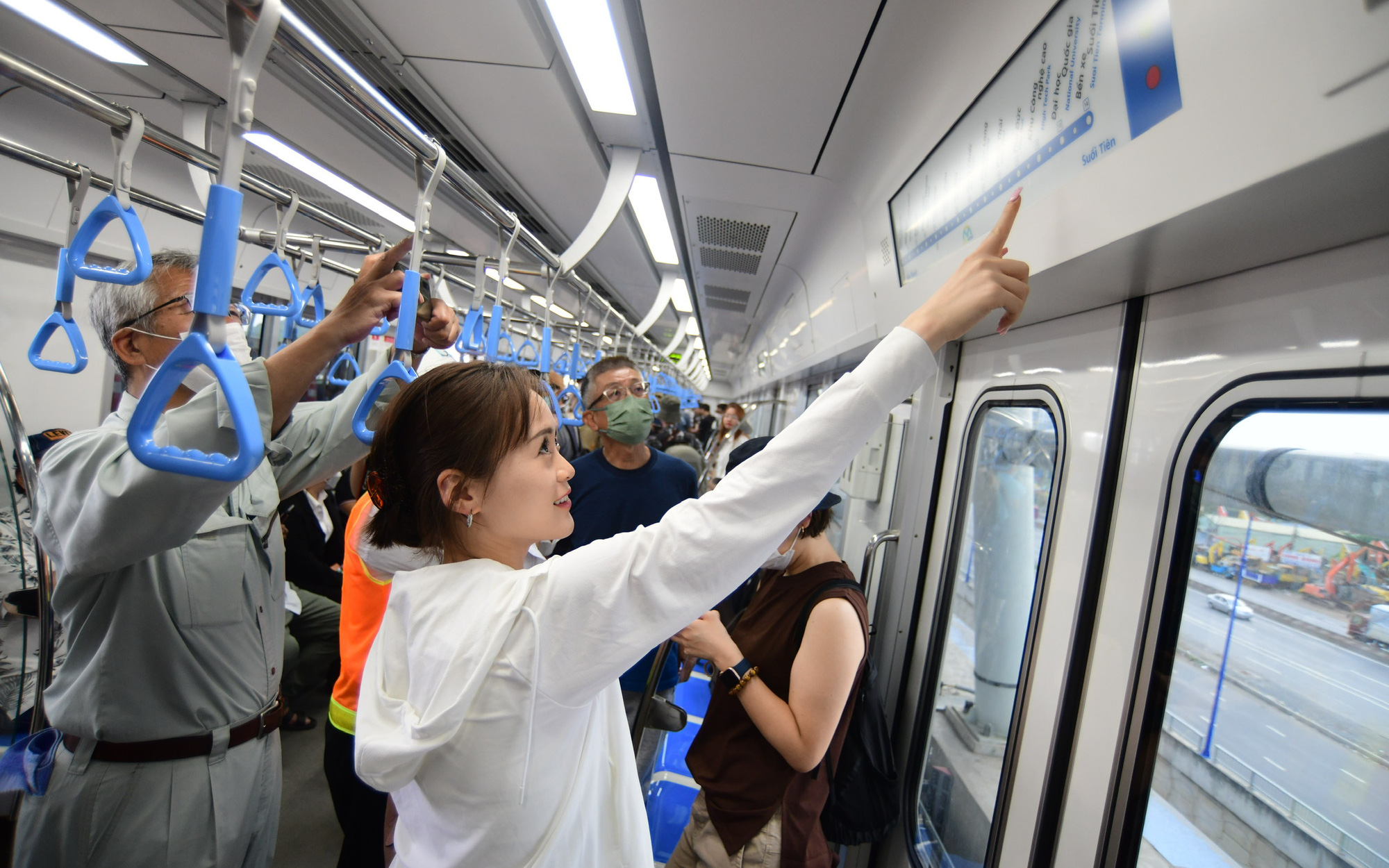 Tàu metro số 1 chạy thử nghiệm vận tốc 50km/h