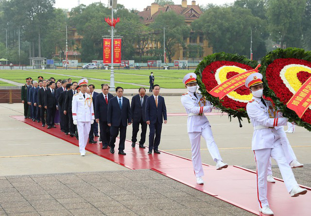 Lãnh đạo Đảng, Nhà nước viếng Chủ tịch Hồ Chí Minh, anh hùng liệt sĩ - Ảnh 3.