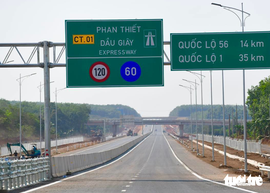Lối vào cao tốc Phan Thiết - Dầu Giây tại tỉnh Đồng Nai - Ảnh: QUANG ĐỊNH