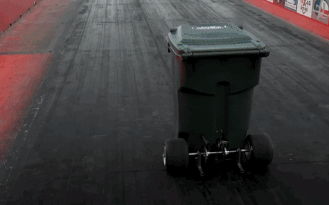 Thùng rác gắn động cơ Honda, lập kỷ lục nhanh nhất thế giới