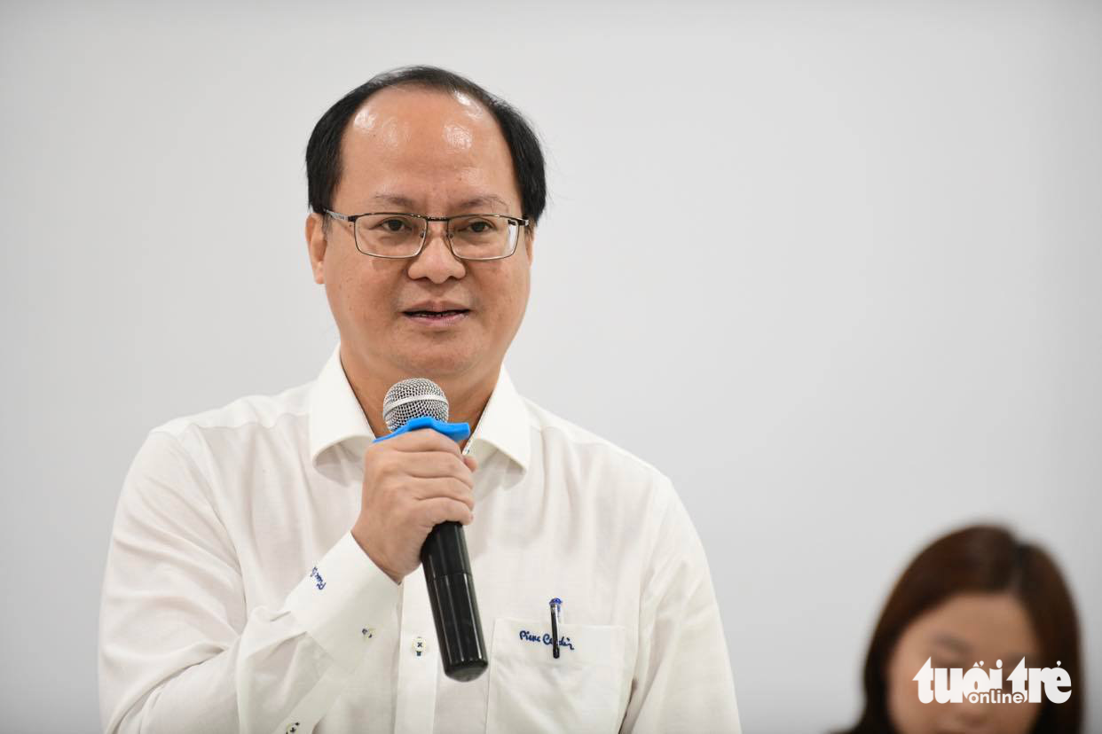 Bác sĩ Lê Anh Tuấn - giám đốc Bệnh viện Mắt TP.HCM - chia sẻ tại tại tọa đàm "Người trẻ có sợ trách nhiệm?" ngày 6-4-2023 - Ảnh: QUANG ĐỊNH Bác sĩ Lê Anh Tuấn - giám đốc Bệnh viện Mắt TP.HCM - Ảnh: QUANG ĐỊNH