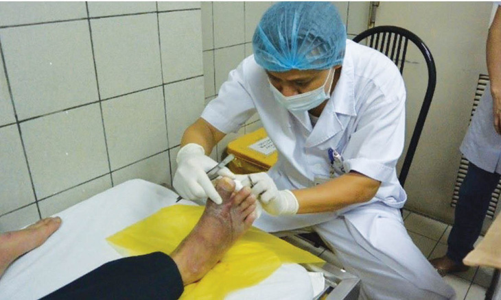 Chăm sóc bệnh nhân đái tháo đường tại Bệnh viện Bạch Mai