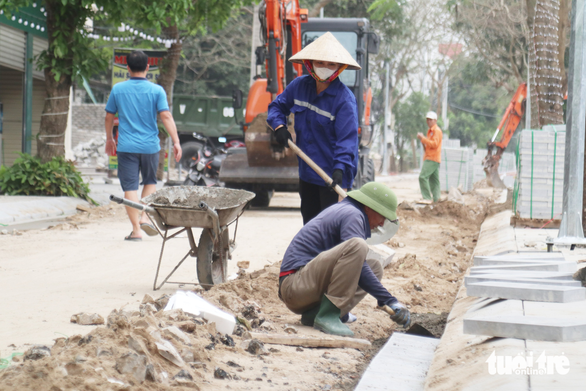 Cửa Lò cấp tập chỉnh trang đô thị đón khách du lịch - Ảnh 1.