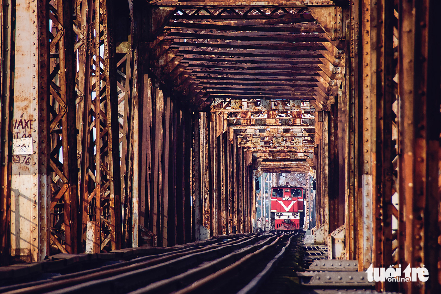 Tuyến đường sắt đậm nét hoài cổ ở Hà Nội - Ảnh: NGUYỄN KHÁNH