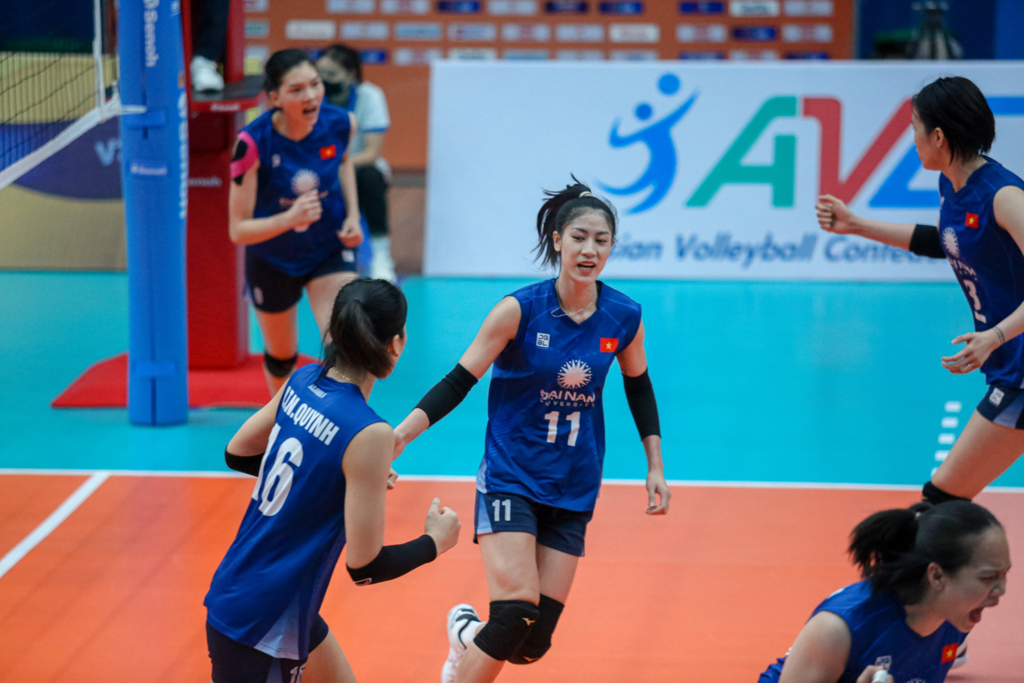上流の中国との対戦で、ベトナムの女子バレーボールがアジア大会の歴史に登場 - 写真 1. 上流の中国との対戦で、ベトナムの女子バレーボールがアジア大会の歴史に登場 - 写真 1.