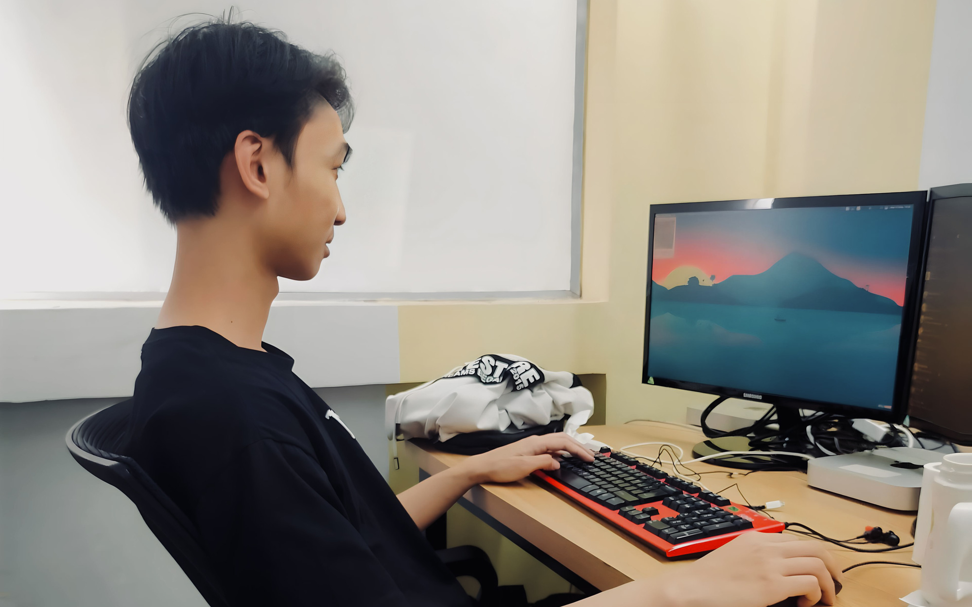Cách nào quản lý giờ làm thêm của sinh viên?- Ảnh 5. Sinh viên làm thêm với tiền lương "bèo bọt", có nơi chỉ trả 12.000 đồng/giờ